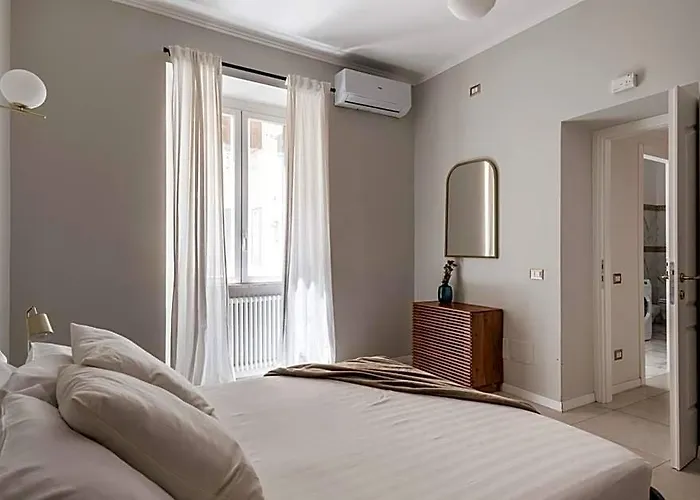 The Rent - Bright Flat Near San Pietro *